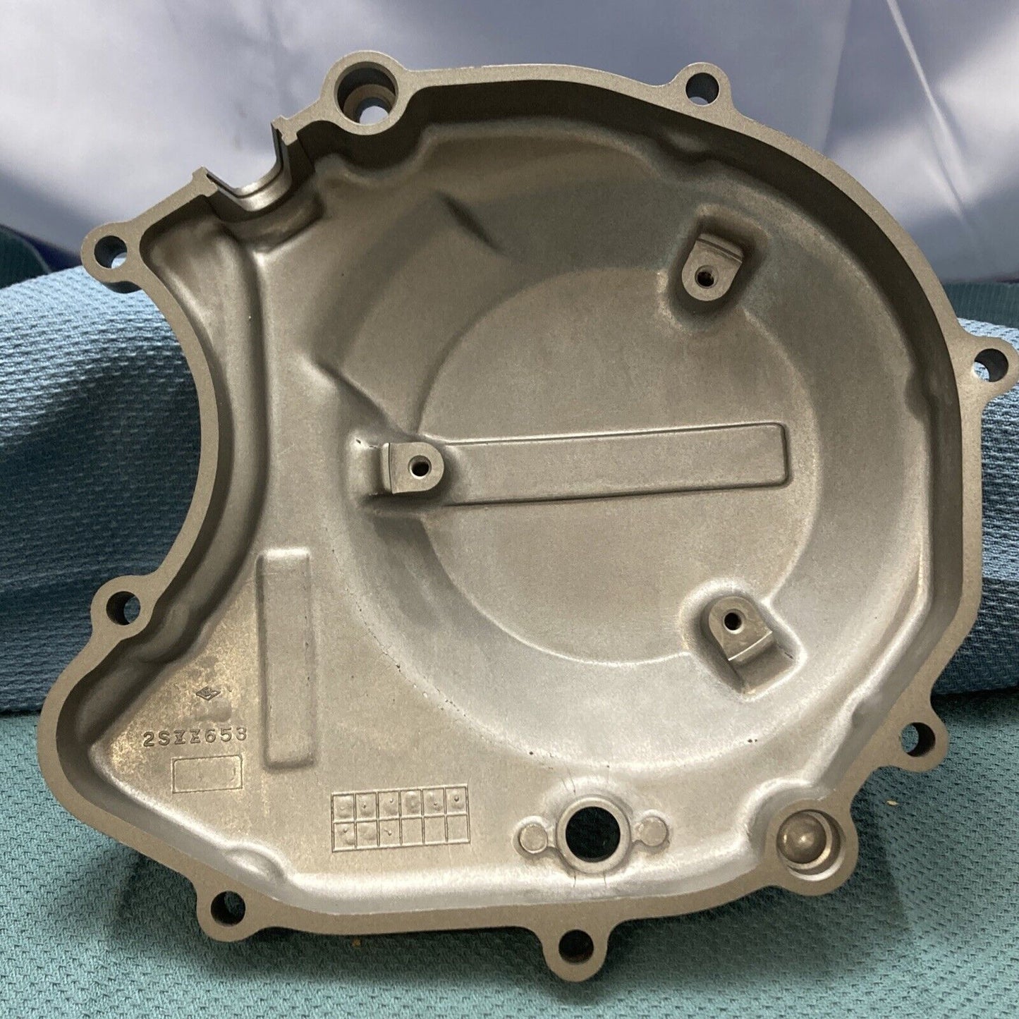 NEW GENUINE SUZUKI 11351-22A01 STATOR COVER MAGNETO