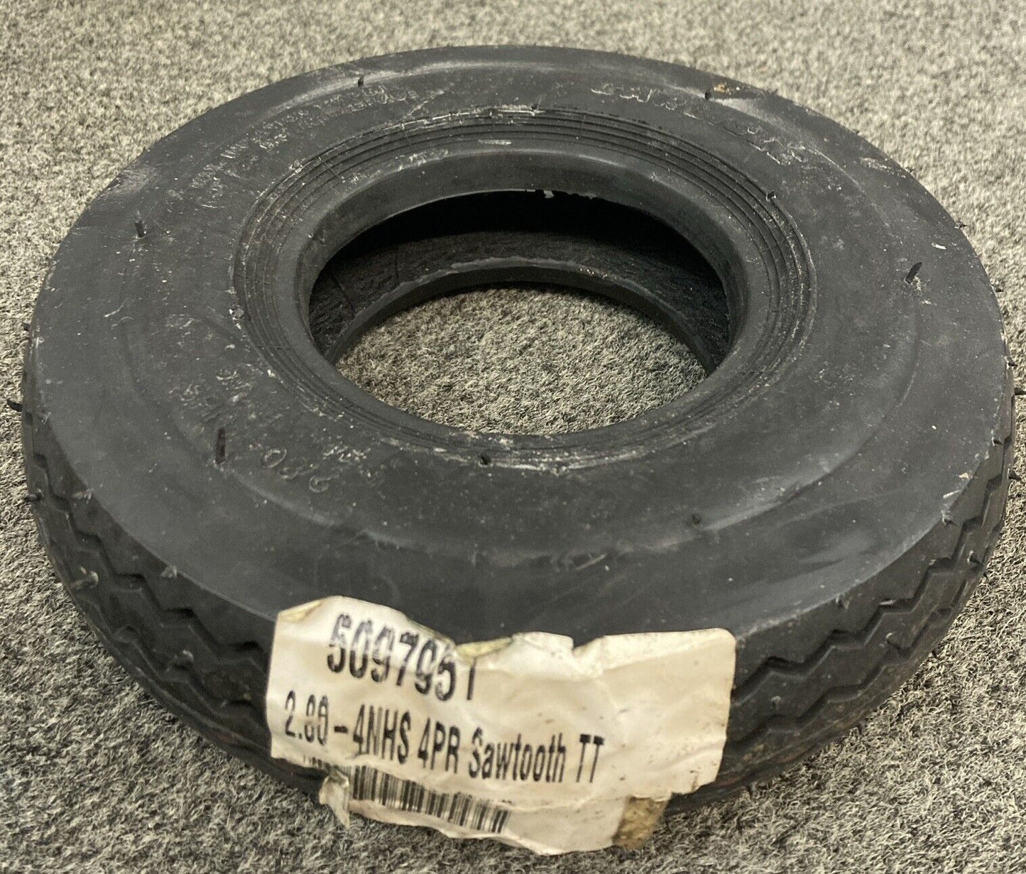 NEW GENUINE CARLISLE 5097951 TIRE,PNEUMATIC,VEHICULAR