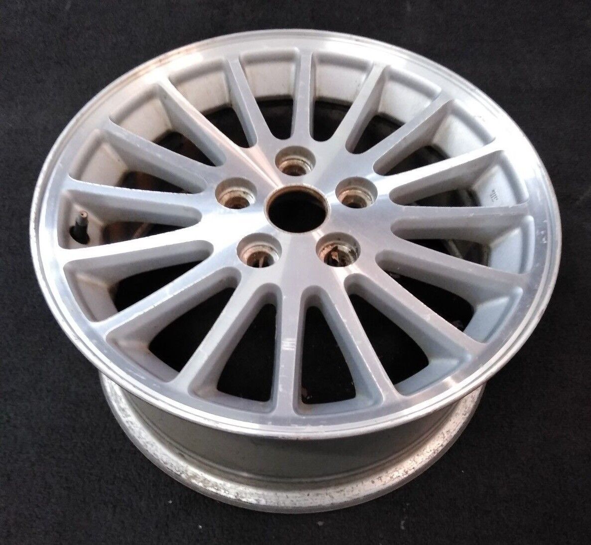 Chrysler Rim/Wheel 17x8 / 5 Lug/Bolt / 4782295AA / TU70TRA8