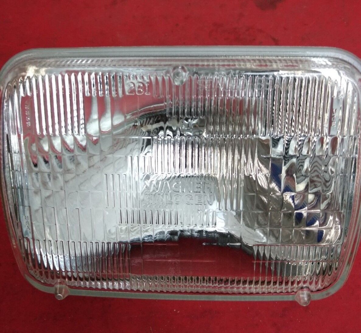 NEW Wagner Lighting Products High/Low Beam Halogen Headlamp H6054 /Replaces 6052