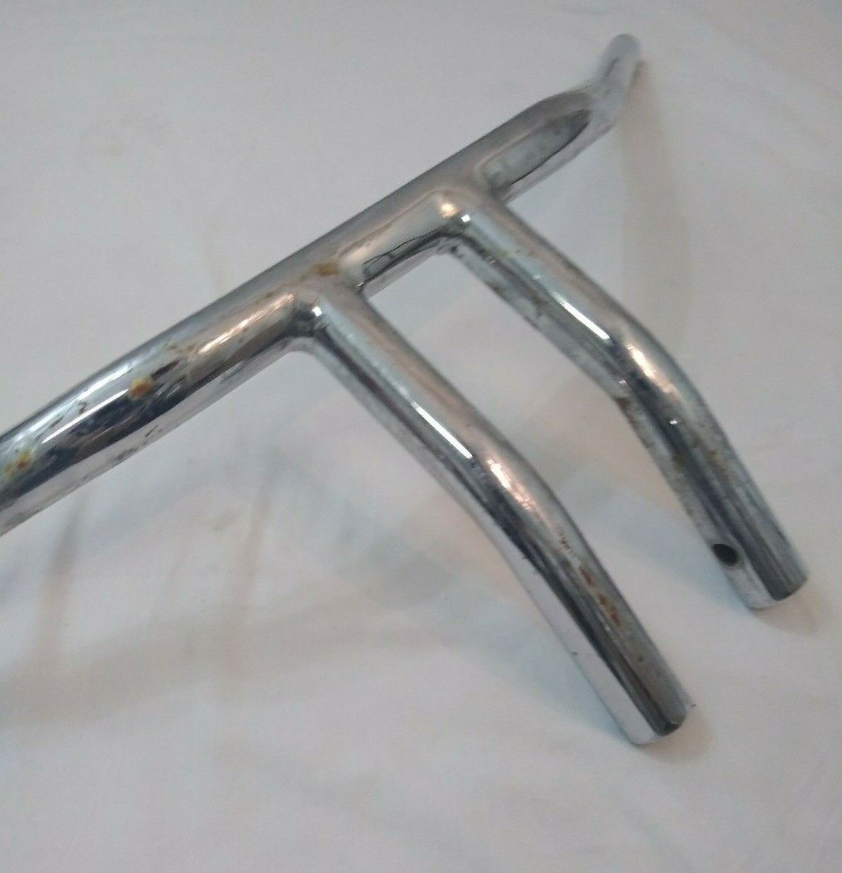 Chrome Motorcycle Handlebars Drag / 4" Rise / 31" Length / 7/8" Width