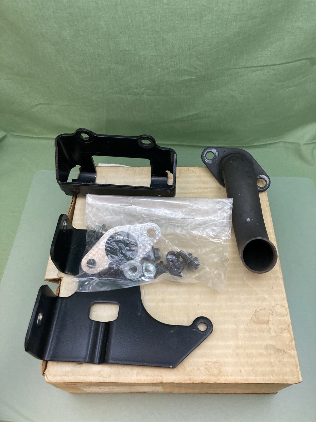 GENUINE KOHLER 12 786 04 KIT; MUFFLER MOUNT