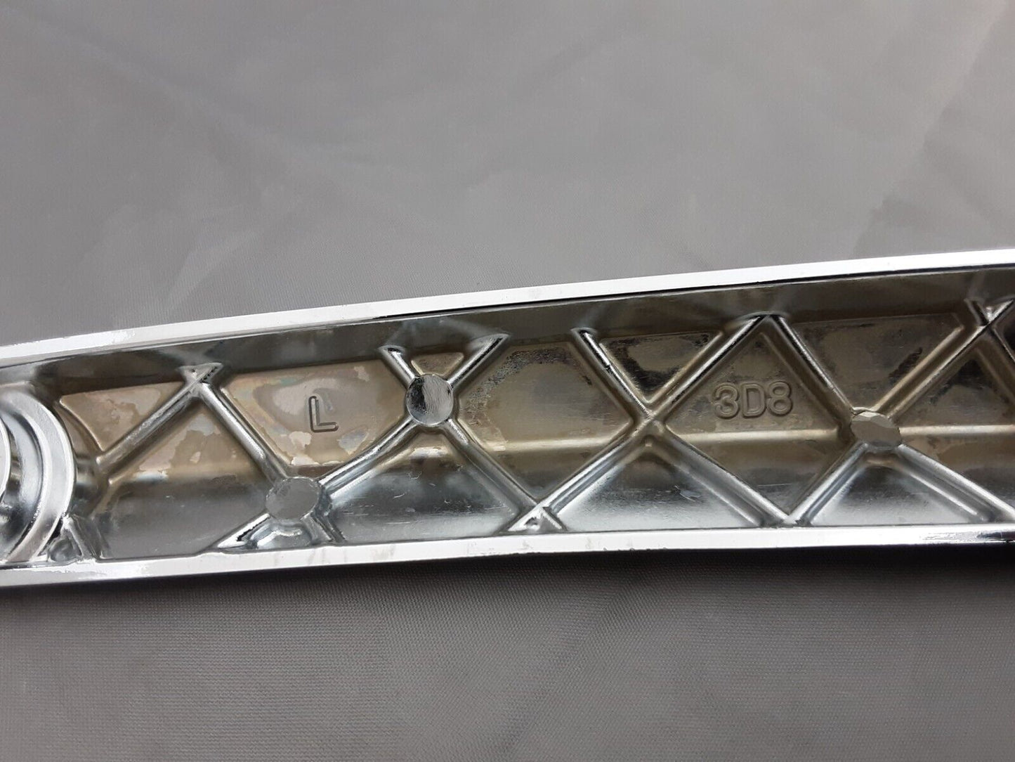 NEW GENUINE YAMAHA 3D8-2164G-20-00 STAY 2 V Star XVS13 Deluxe 2013-17