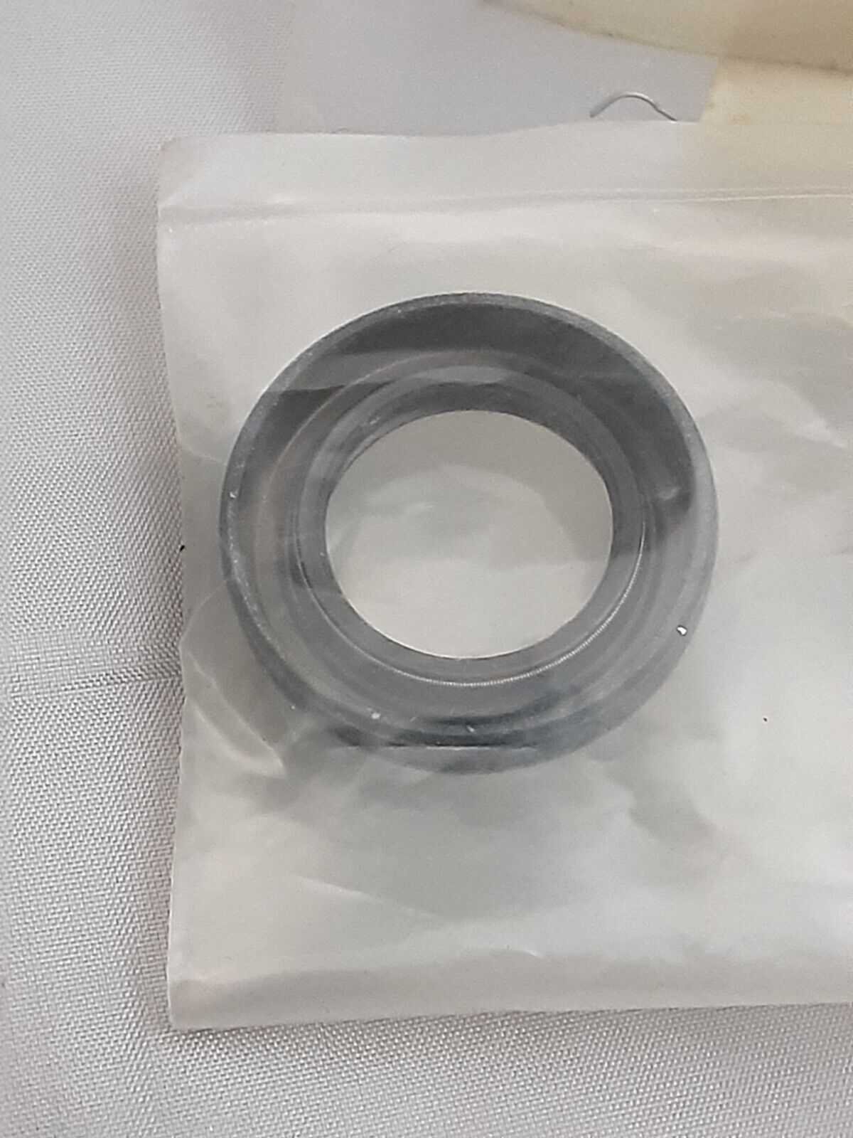 NEW GENUINE BMW 23122332885 SHAFT SEAL 20X32X8 R60 R75 R90 R100 R80 K1200 R1200