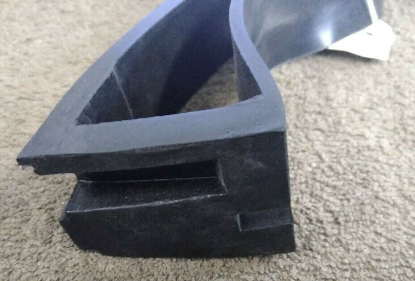 NEW BMW Absorbing Piece / Black / 65142305925