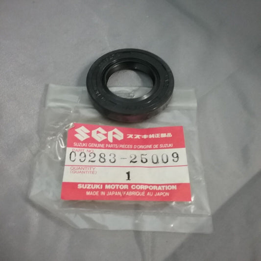 NEW GENUINE SUZUKI 09283-25009 SEAL, OIL, 25X44X7 TS250