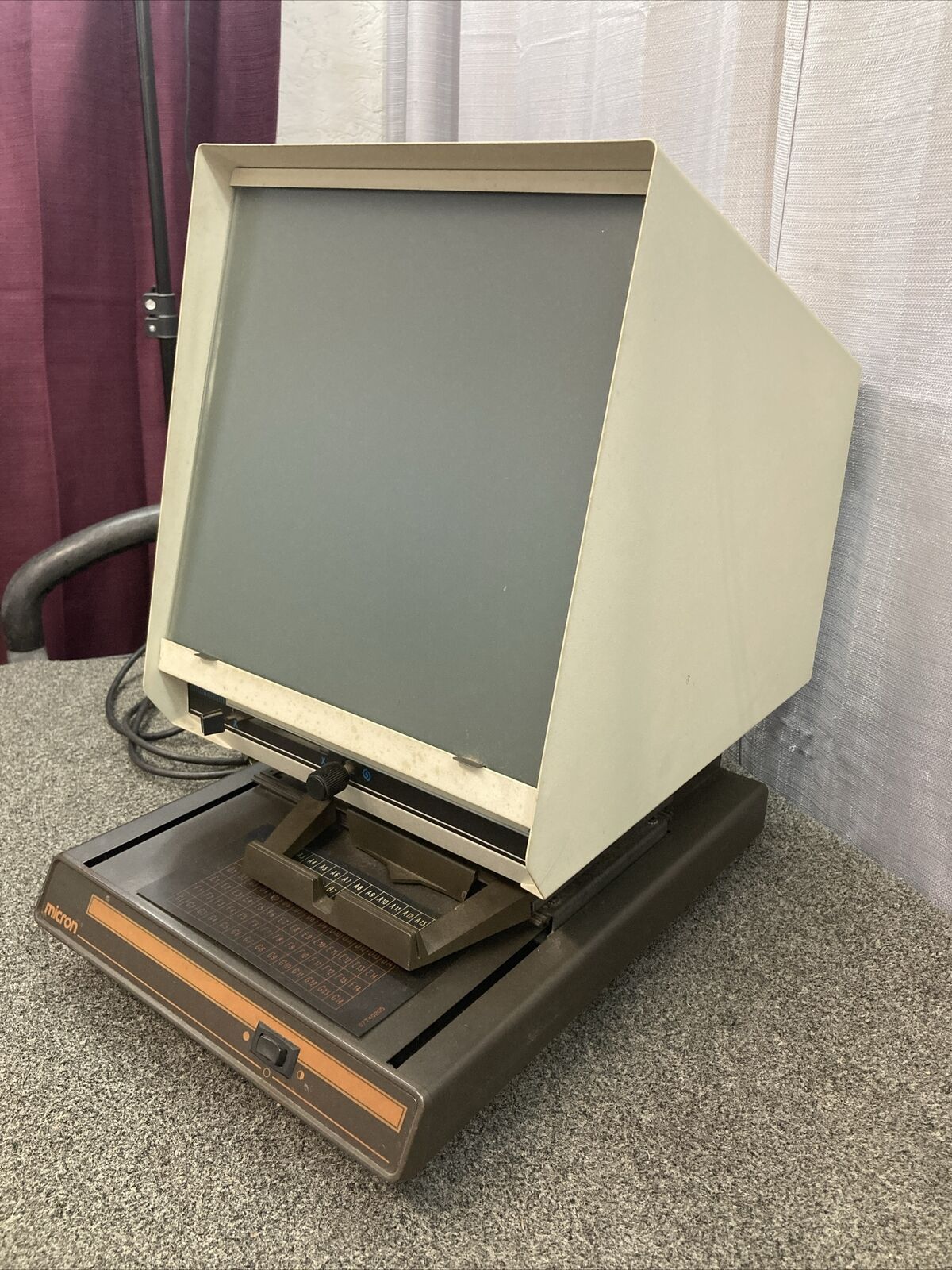 MICRON 770A MICROFICHE READER