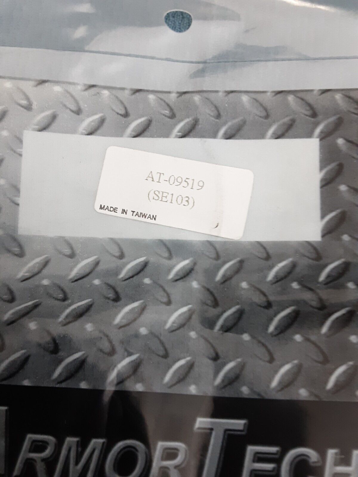 NEW GENUINE ARMOR TECH AT-09519 LEFT REAR SEAL 46x58x7 SE103