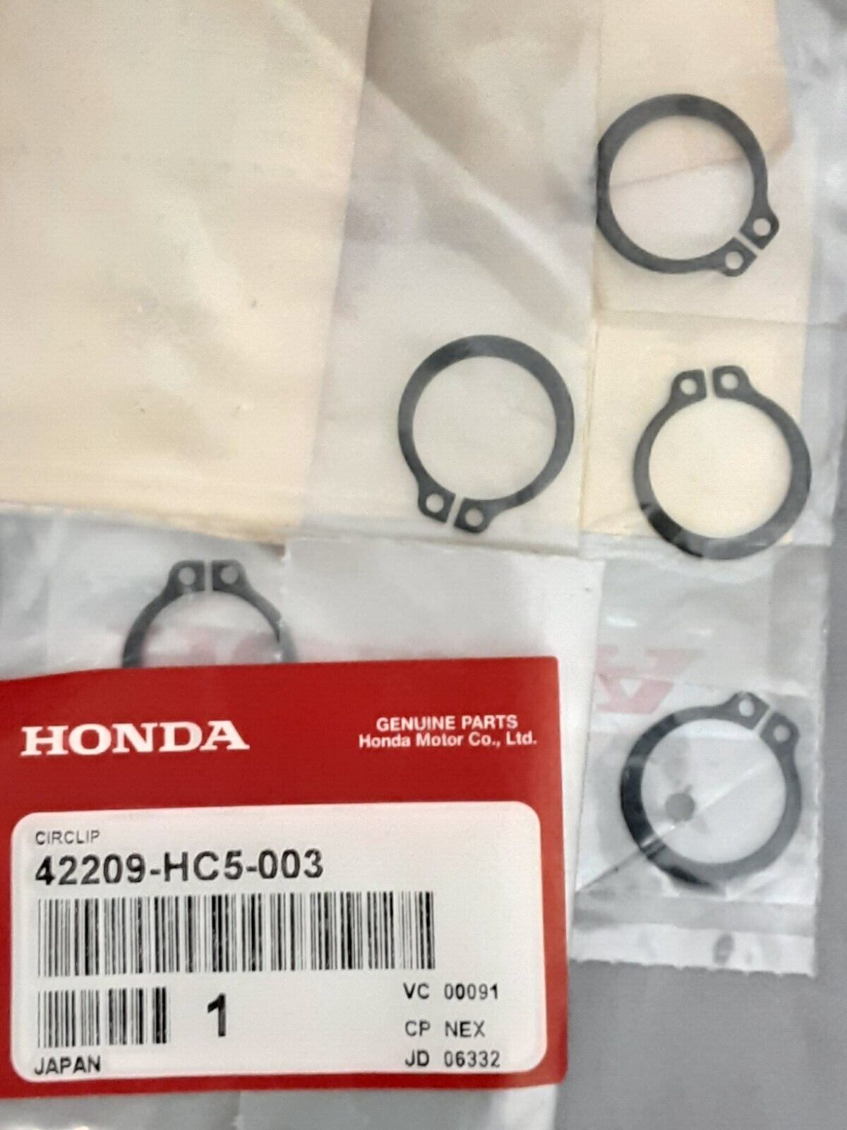 NEW GENUINE HONDA 42209-HC5-003 QTY 5 CIRCLIP FOURTRAX TRX300 TRX400 TRX450