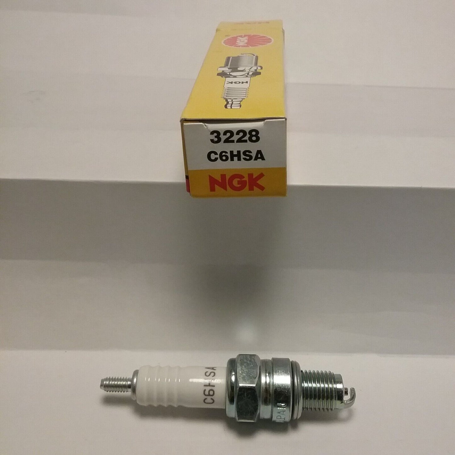 QTY 2 NEW NGK 3228 C6HSA Nickel Spark Plug KAWASAKI 92070-1013 KLT110 86-07