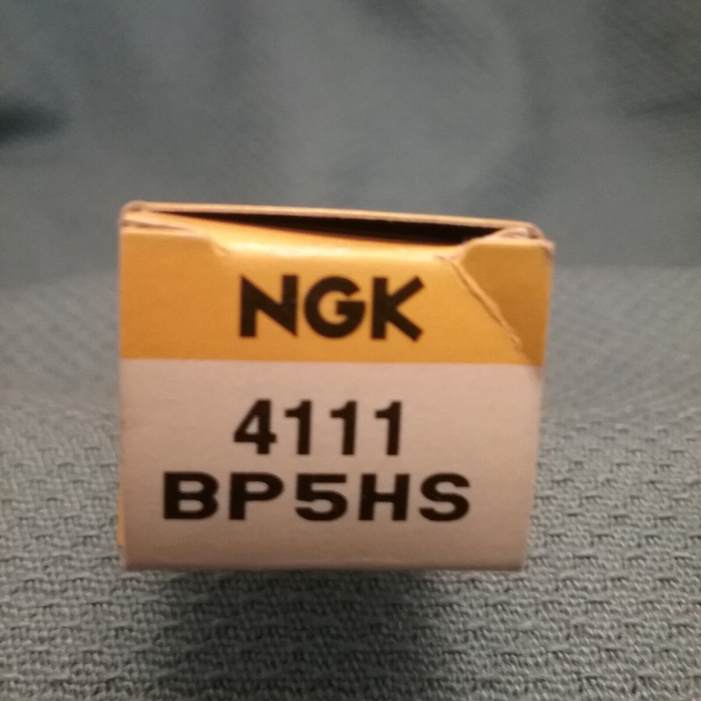 QTY: 1 NEW NGK BP5HS SPARK PLUG HONDA, YAMAHA #4111