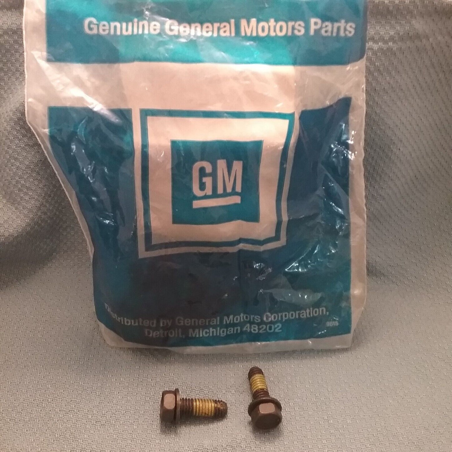 QTY 2, NEW GENUINE GM 12542559 Multi-Purpose Bolt 5/16-18x1