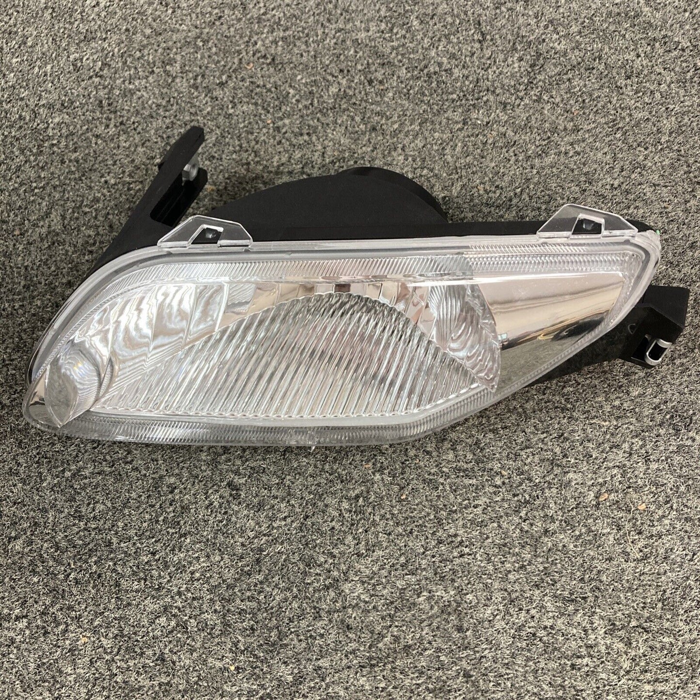 NEW GENUINE SUZUKI 35300-31G60-999 HEADLIGHT ASSEMBLY