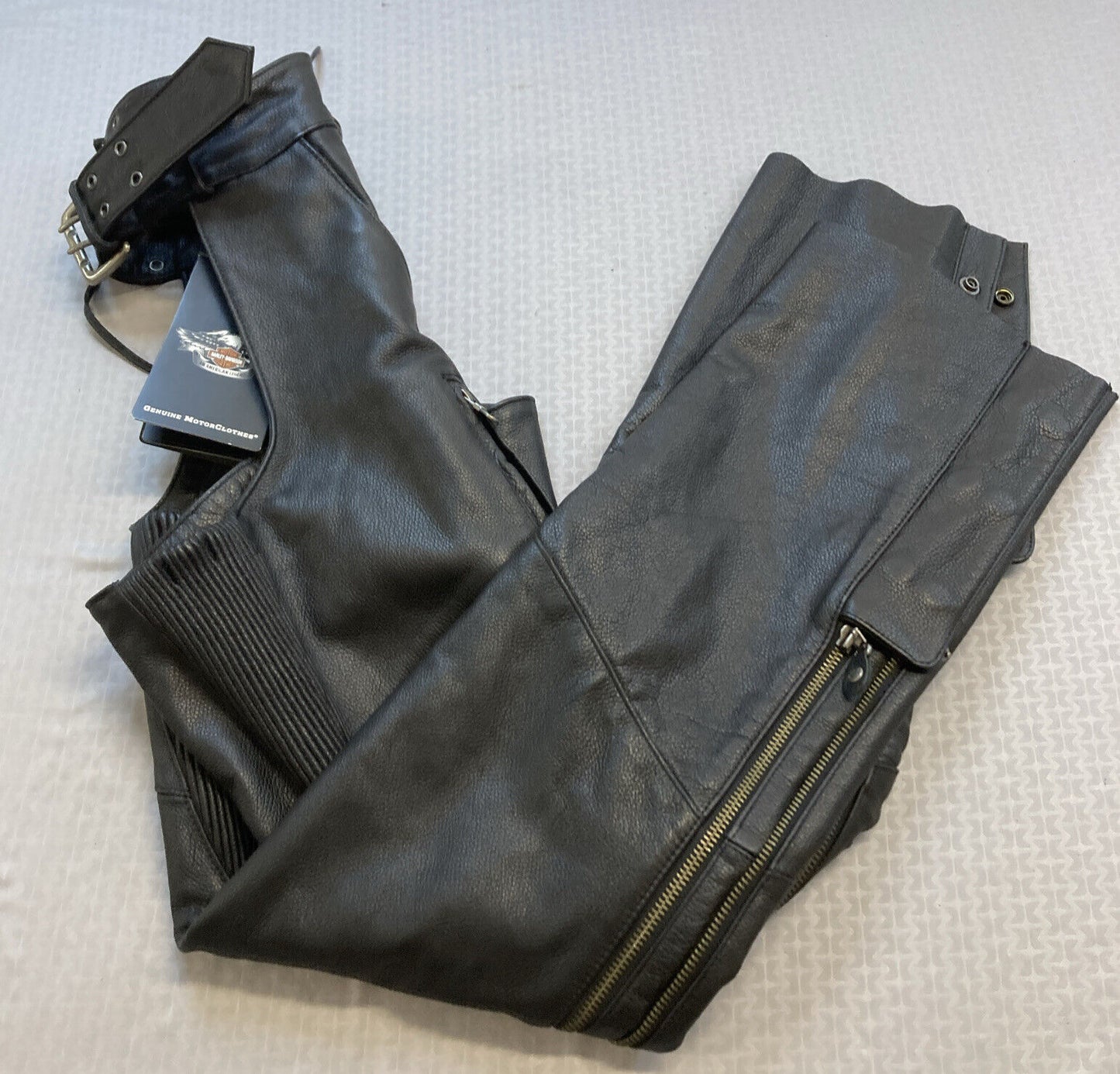 NEW GENUINE HARLEY DAVIDSON 98100-16VM SM MEN'S DELUXE II BLACK LEATHER CHAPS