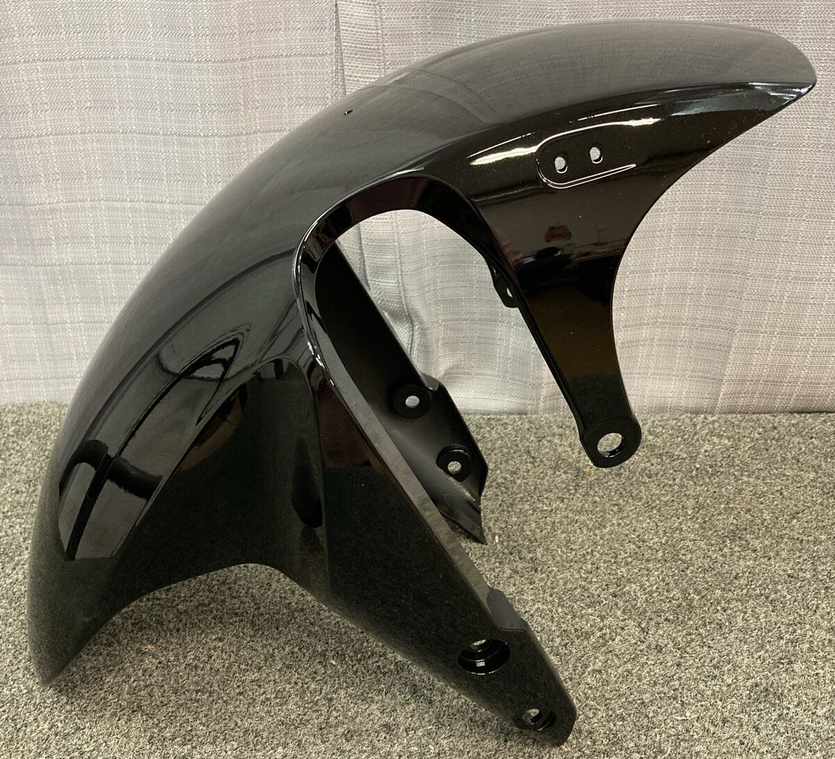 NEW GENUINE SUZUKI 53100-04K41-YVB Fender front (black)