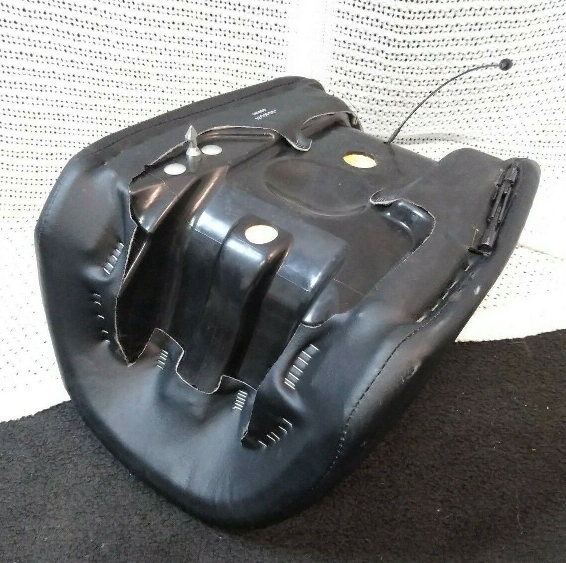 Harley Davidson V-Rod Solo Seat / 20508 / RDW-92 / 61-0067