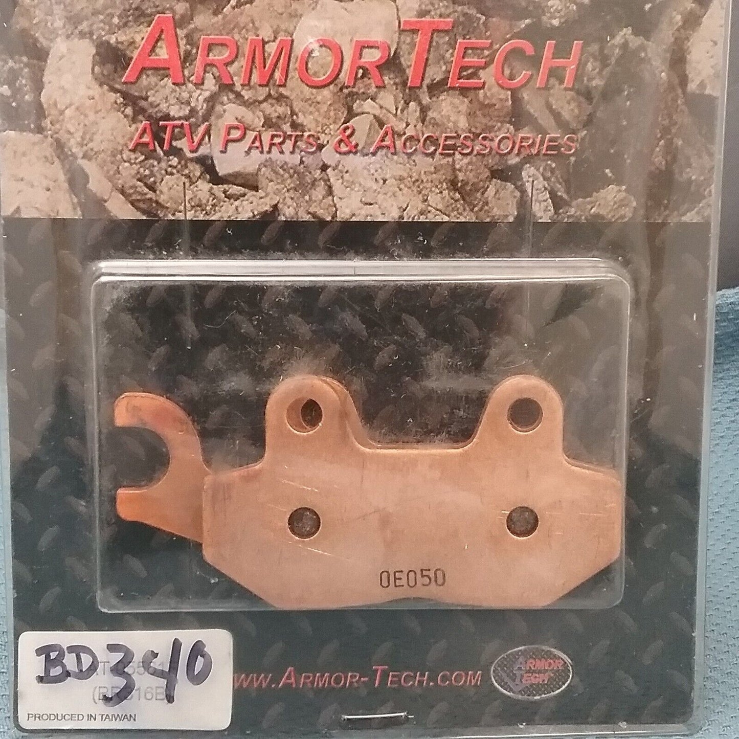 NEW ARMOR TECH AT-05561F BR316B FRONT BRAKE PADS, FOR SUZUKI, KAWASAKI