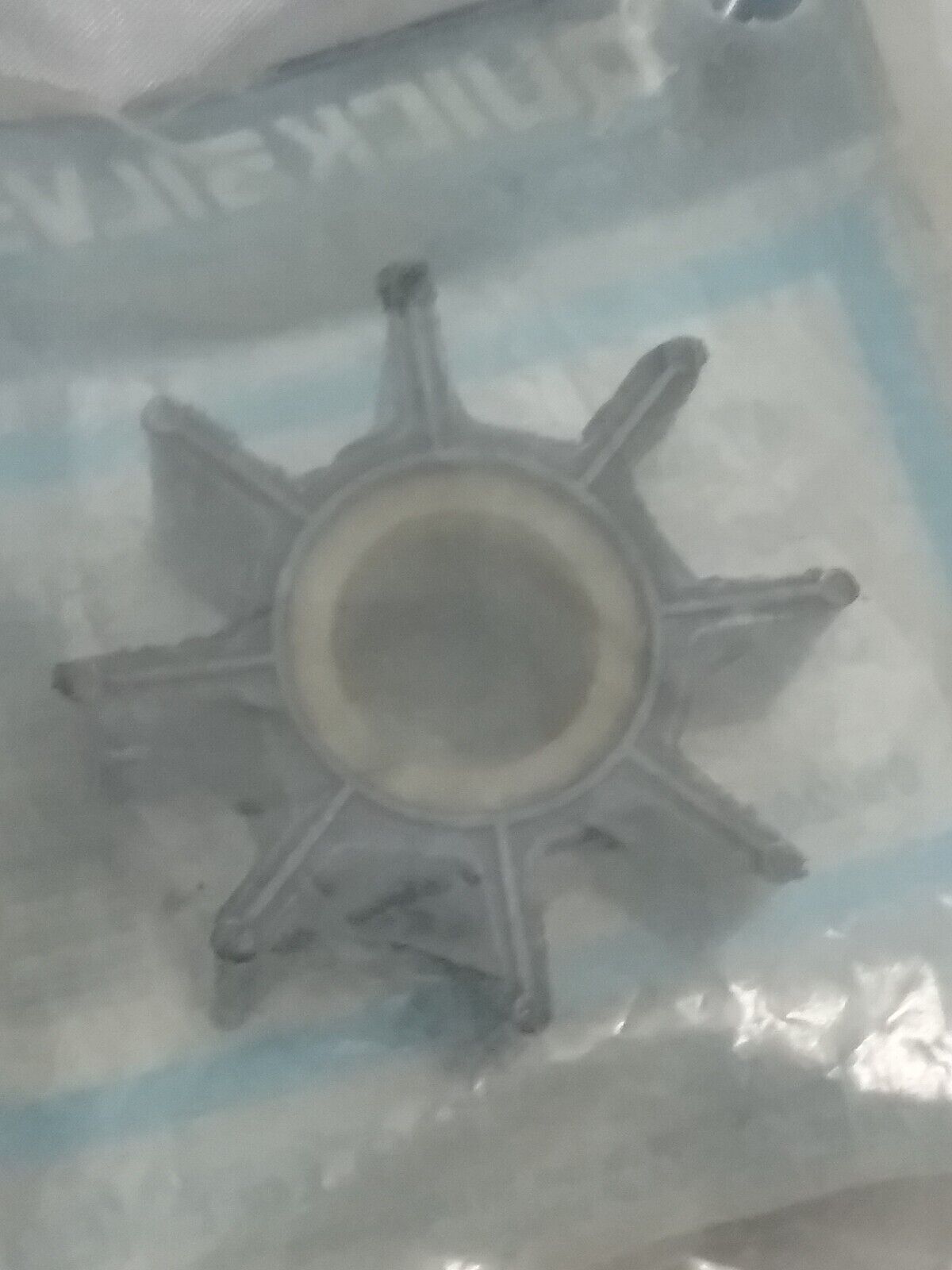 NEW GENUINE QUICKSILVER 47-803748 IMPELLER Merc Outboard 18HP Mariner 20HP