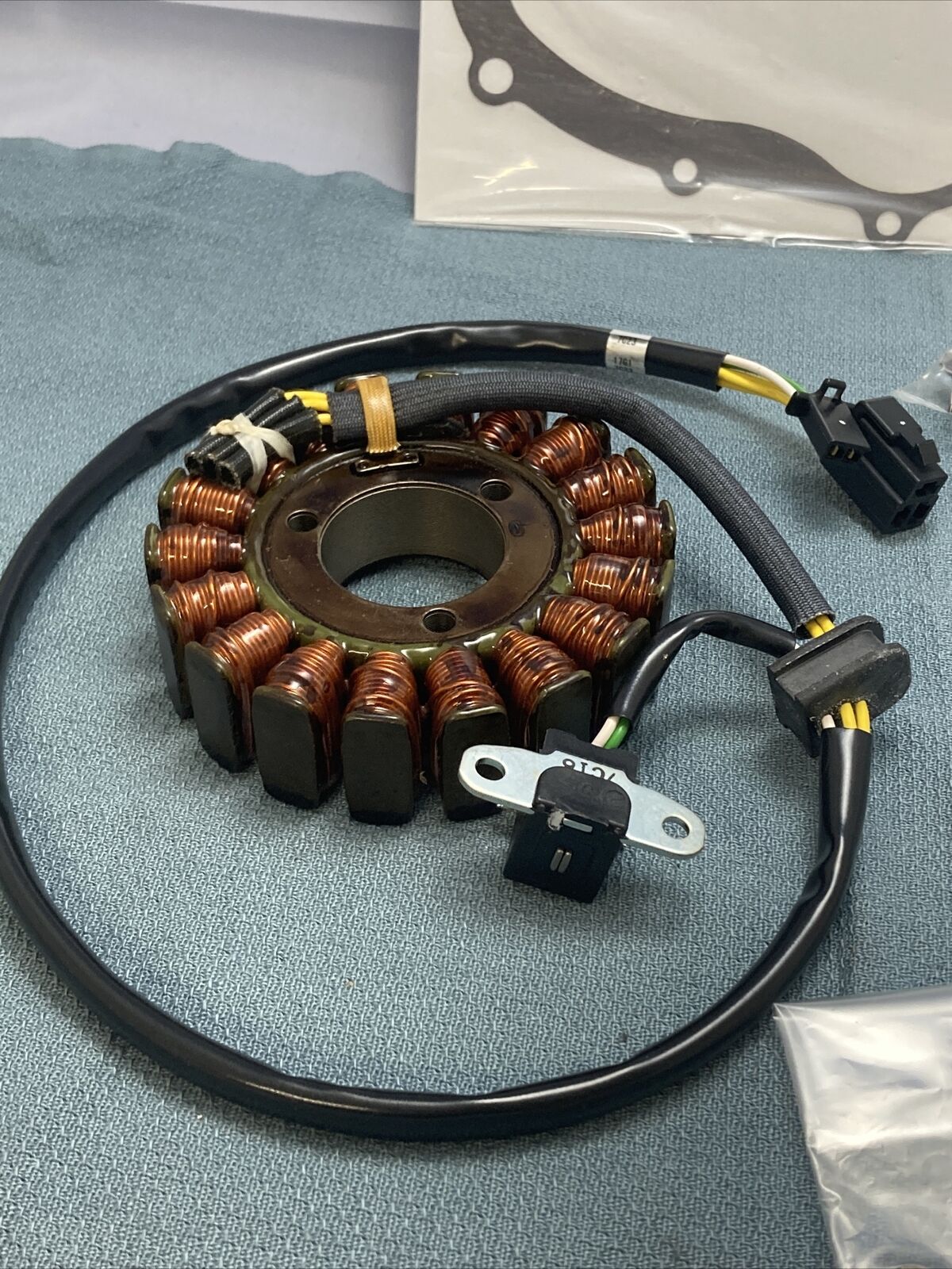 NEW GENUINE SUZUKI 32100-17820-RXO STATOR SET DL65