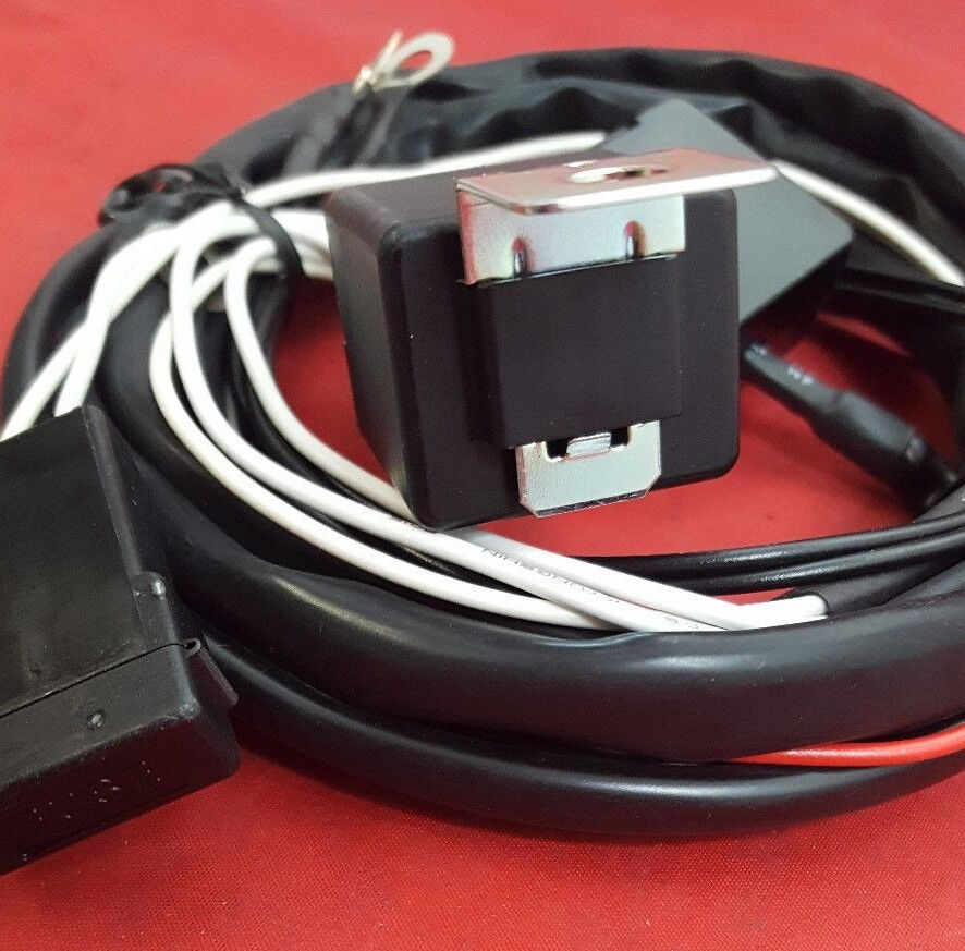 NEW Kuryakyn Universal Driving Light Wiring Relay Kit 2328