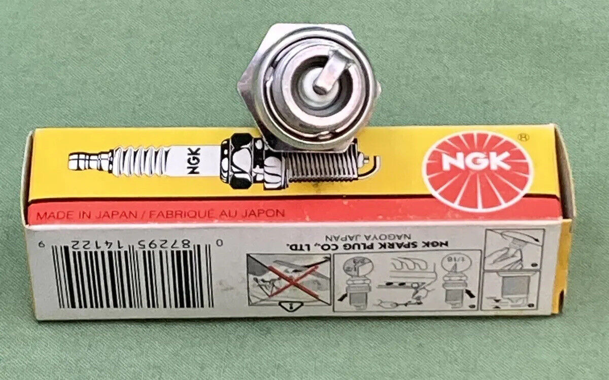 QTY 2 NEW NGK 4122 BR7HS SPARK PLUG