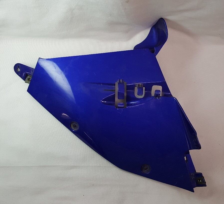 USED GENUINE YAMAHA 4TV-2835J-00-P3 BODY, FRONT LOWER 1 YZF600R