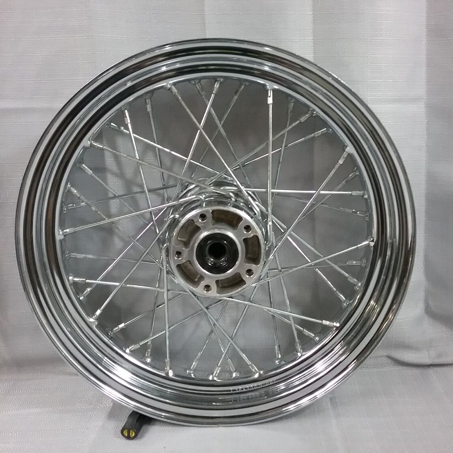 HARLEY DAVIDSON 43085-97 T 16X300D Chrome 40 Spoke FRONT WHEEL FLSCT SOFTAIL