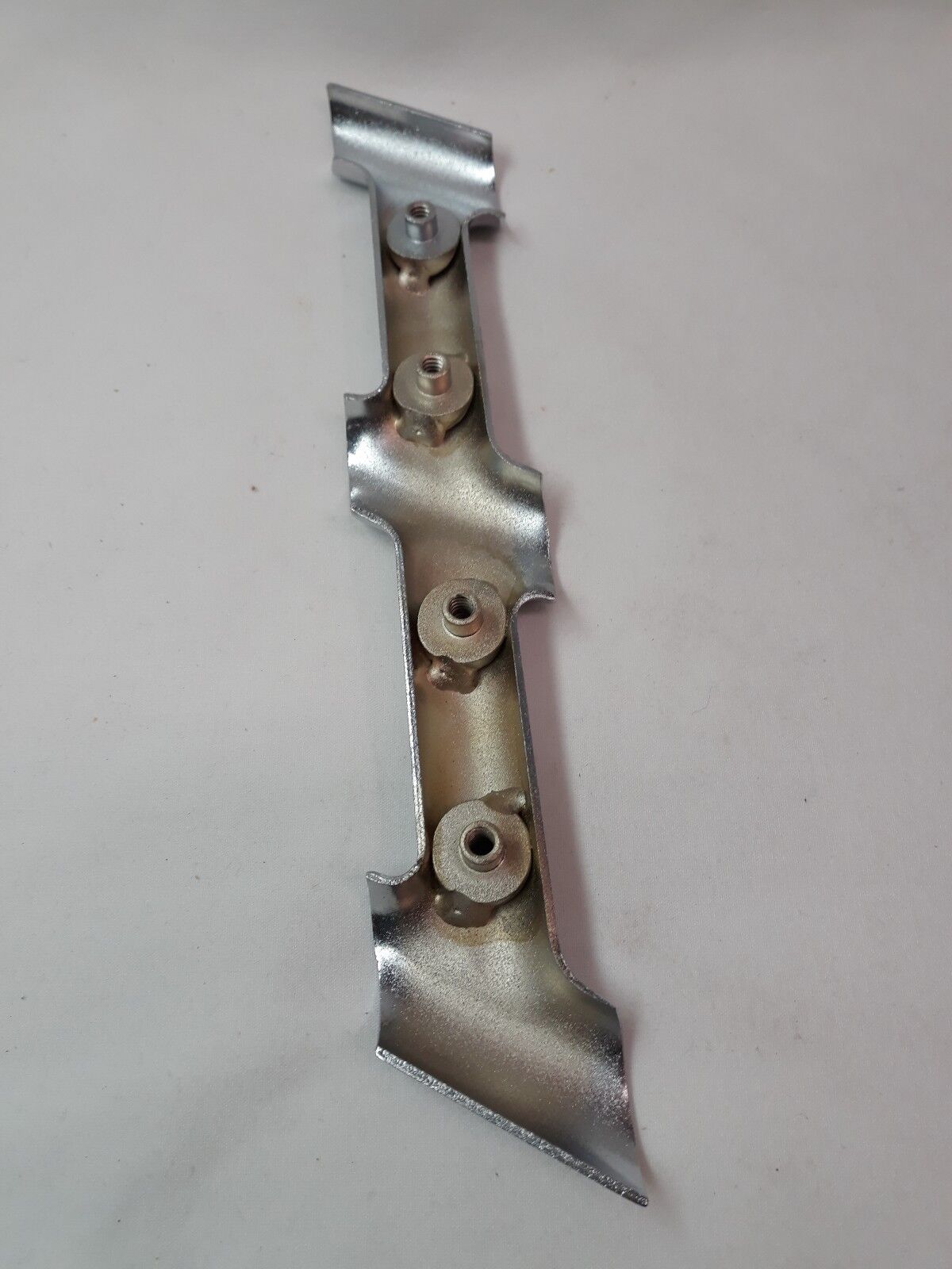 NEW HARLEY DAVIDSON Right Side Outer Clamp Part# 90917-93