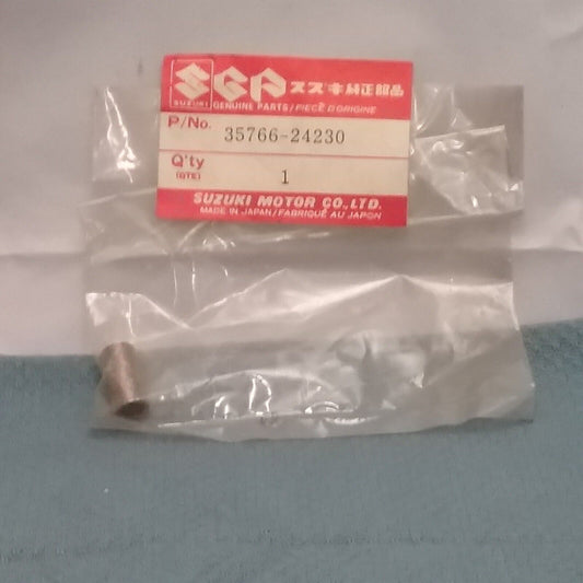 NEW GENUINE SUZUKI 35766-24230 SPACER, TAIL LAMP LT125 ALT125 1983