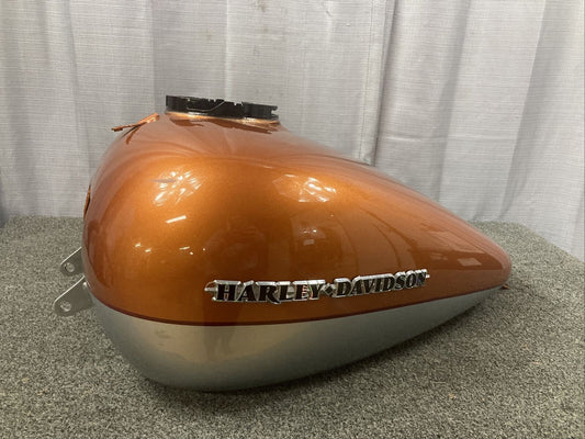 GENUINE HARLEY DAVIDSON 2014 14-21 FLHTCU ULTRA CLASSIC FUEL TANK, ORANGE