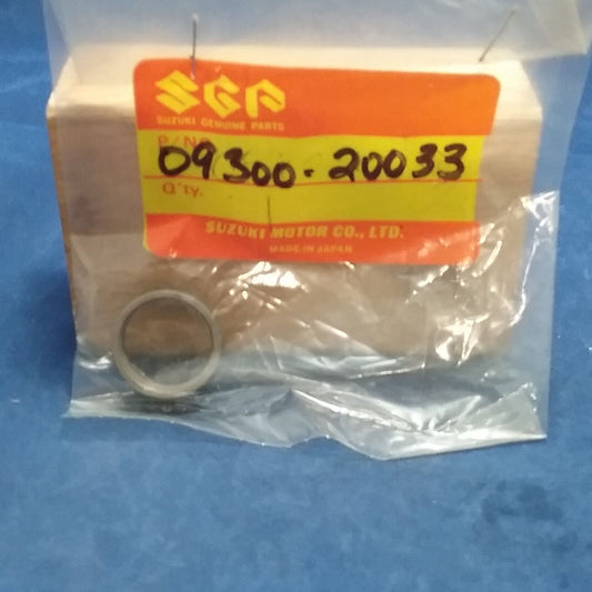 NEW GENUINE SUZUKI 09300-20033 BUSH, 1ST DRIVEN TRANSMISSION ALT125 LT125