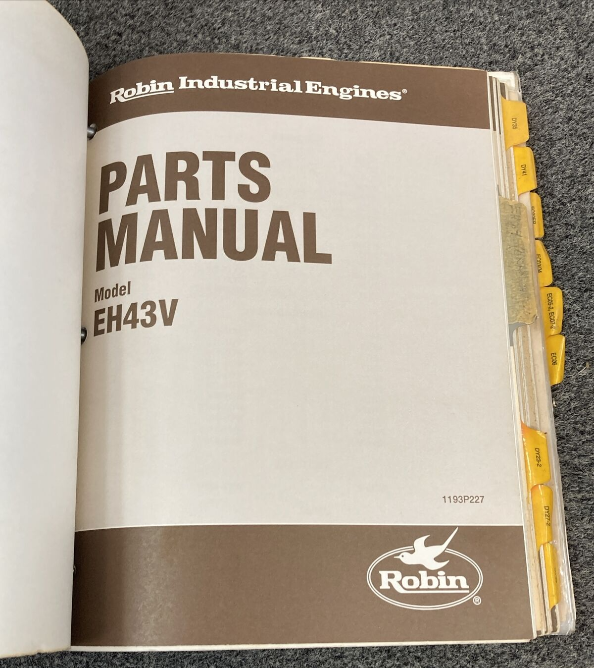 QTY 21 GENUINE ROBIN INDUSTRIAL ENGINES PARTS MANUALS