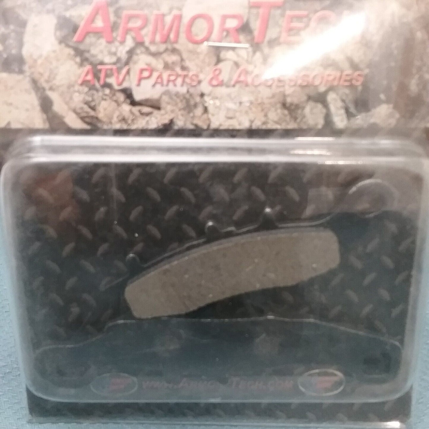 NEW ARMOR TECH AT-05016 BR332B BRAKE PADS