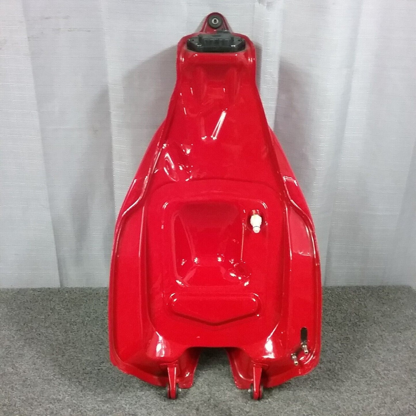 GENUINE DUCATI 58612061AA TANK, RED Panigale 899 14-15 Panigale 959 16-19